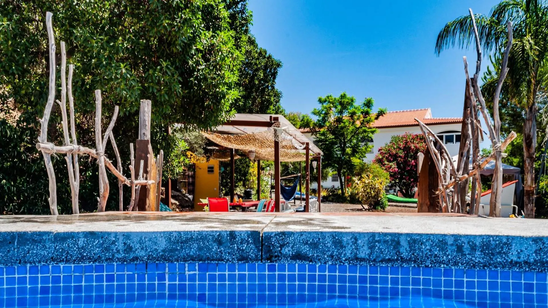 Nido Aguila Blanca Aparthotel Guaro